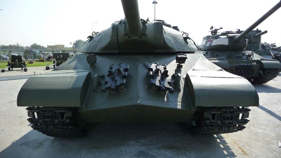 Ис-3 в музее.jpg