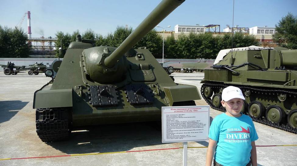 Су-85 в музее.jpg