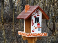 Kormushka-domik.jpg