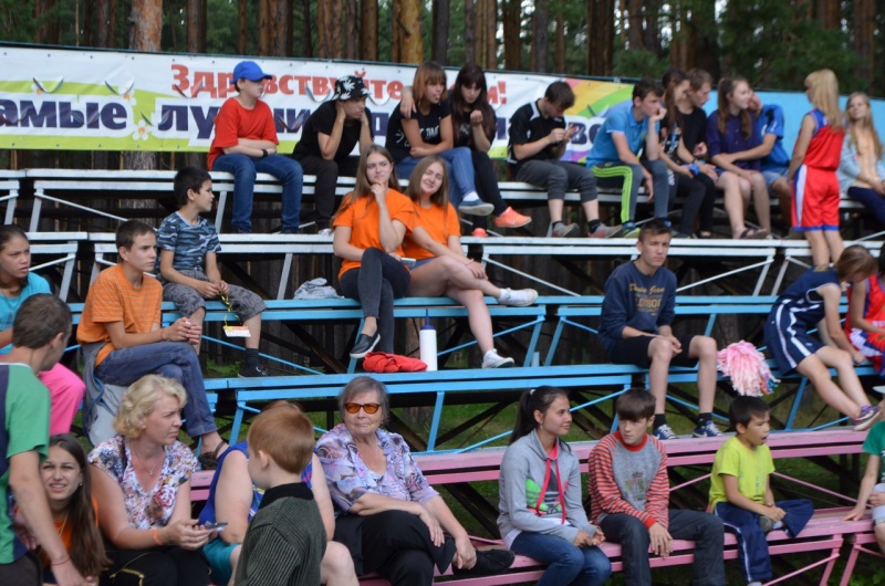 Файл:ЛазареваСтадион.jpg