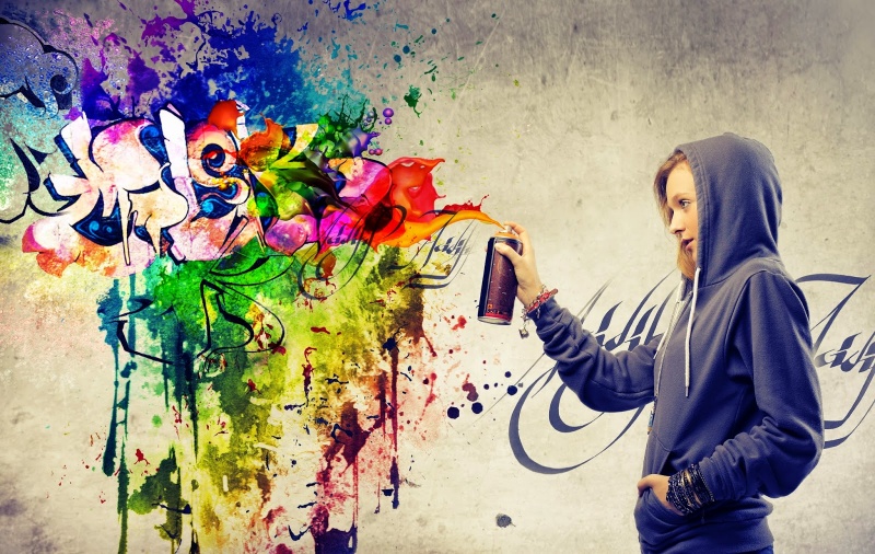 Файл:Girl-paints-graffiti.jpg